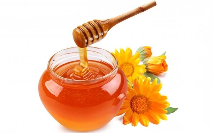 น้ำผึ้งหอม: อันตรายและผลประโยชน์ของผลิตภัณฑ์